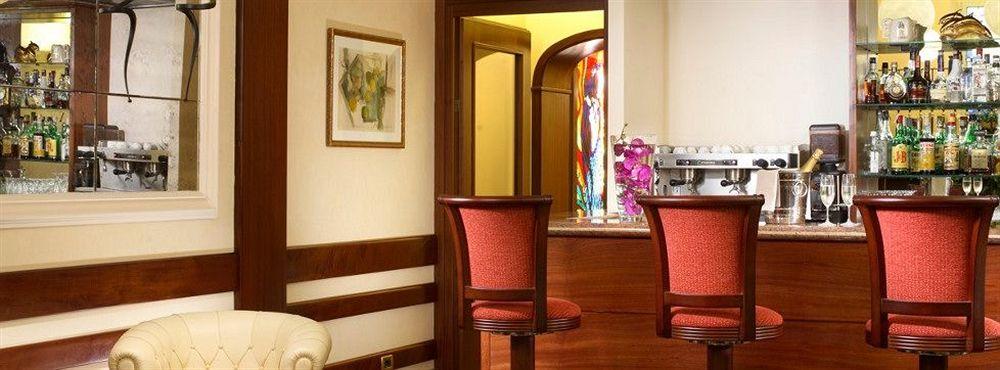 Ranieri Hotel 3*