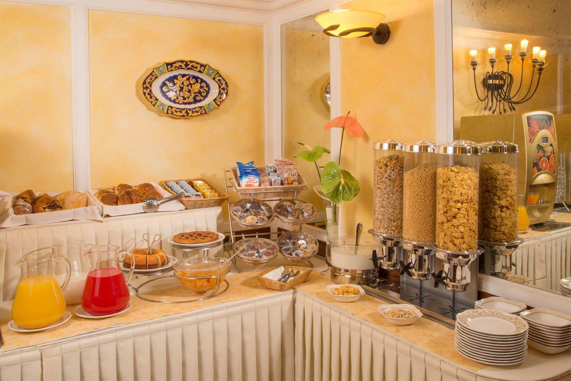 Ranieri Hotel